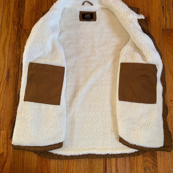 Men’s Lee Workwear Canvas Sherpa lined Vest. Size XL. Excellent condition. - Picture 2 of 3